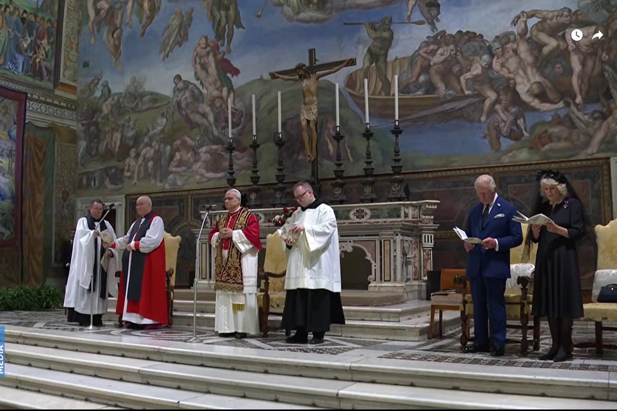 King Charles joins Pope Leo in historic prayer during Vatican visit King Charles joins Pope Leo in historic prayer during Vatican visit